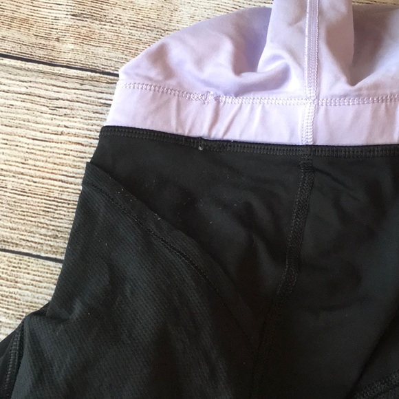 Lululemon Run: Nothing To Hide Crop, size 4. - Picture 7 of 7